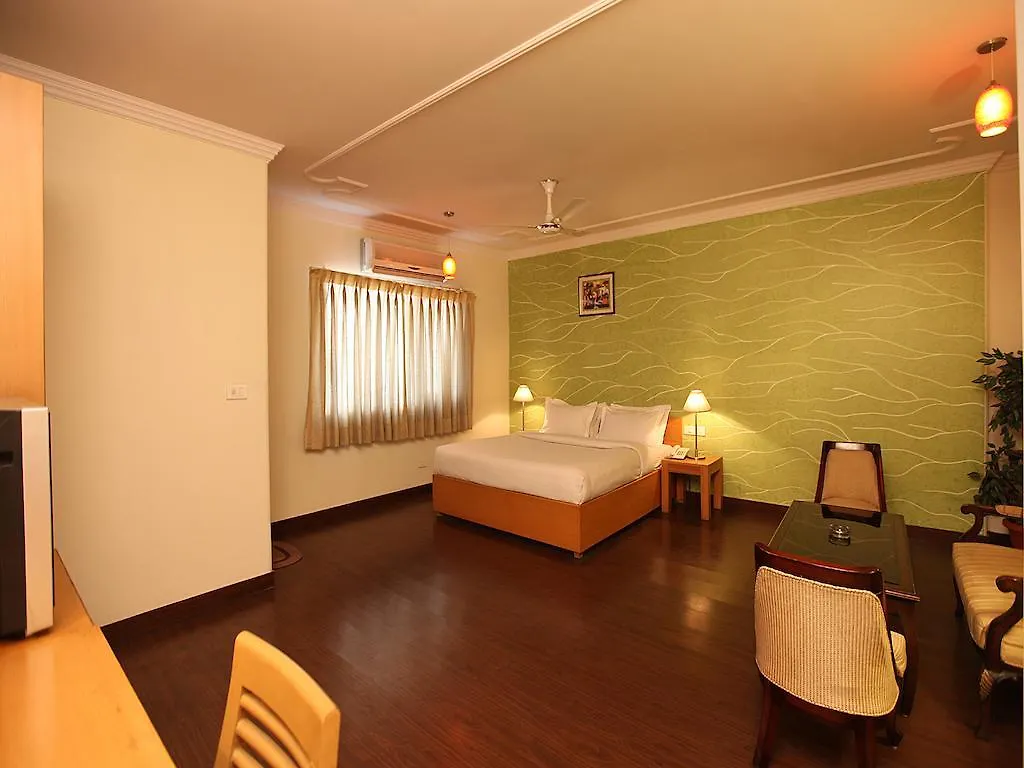 Hotel Waves, Delhi Airport India